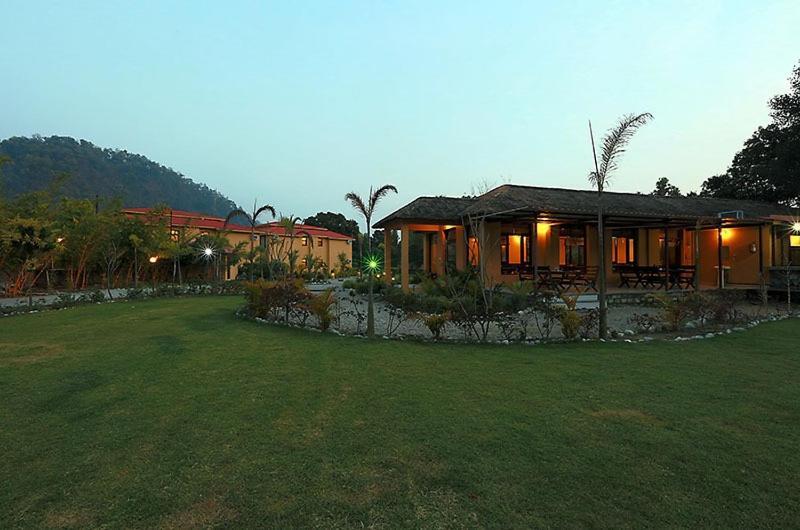 ホテル コーベット マンゴ ブルーム Jim Corbett National Park エクステリア 写真